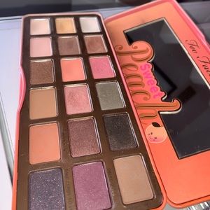 eyes shadow palette, too faced “sweet peach” 🍑